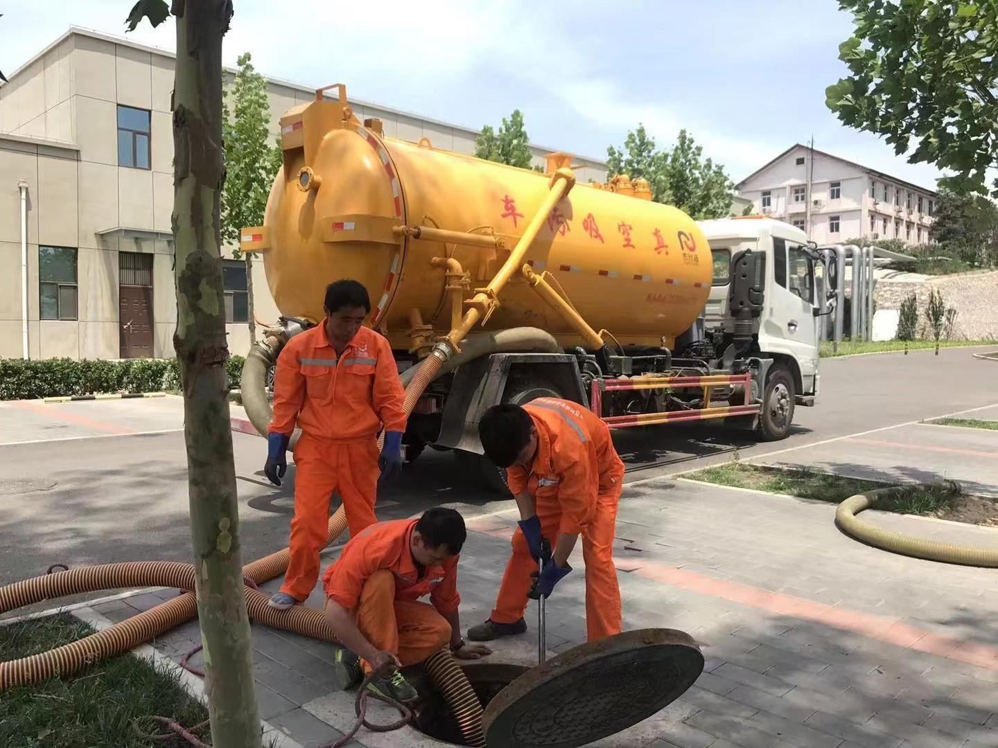 克东化粪池清理与5-8吨吸粪车施工效率分析